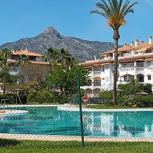 apartamento-deluxe-puerto-banus.1costadelsol.com/